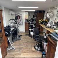 Sopar Creative Haarverzorging & Visagie, Manicure & CND Shellac.