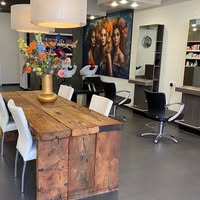 Studio Friendshair