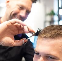 Kapsalon De Plataan Hoorn